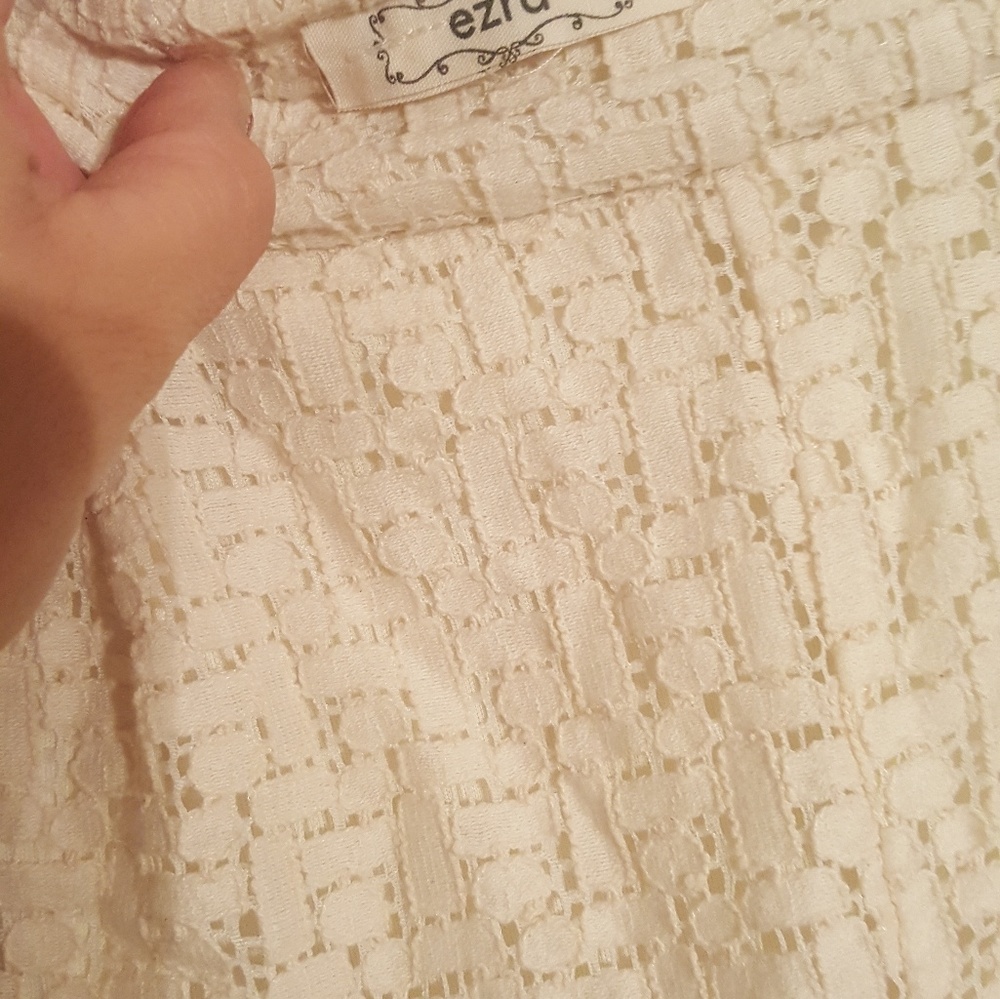 Ezra lace crochet shorts - Picture 2 of 4